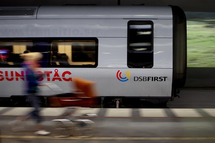 strejke. Det svenske togpersonale og togoperatøren Veolia er uenige om arbejdstid og vilkår for de ansatte Øresundstoget, som kører i det sydlige Sverige og over Øresundsbroen til København. 