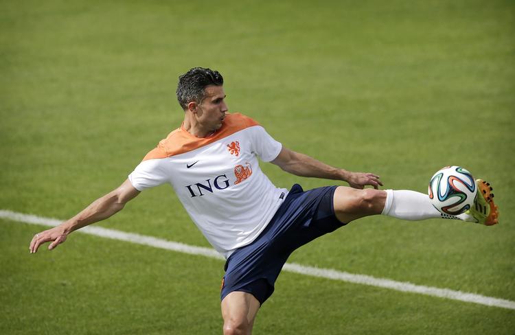 Kaptajnen. Van Persie, der har 43 scoringer i 84 landskampe på sit cv, bliver klar til stormødet med Spanien. 