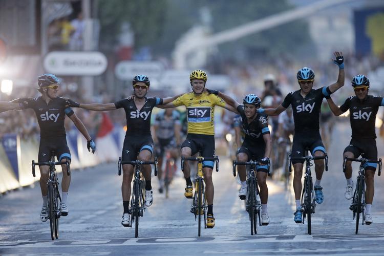 2013. Froome vandt sit første Tour de France, som skal forsvares om en lille måneds tid. 