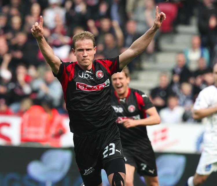 STOP. Efter 133 mål i Superligaen skal Frank Kristensen til at give sine erfaringer videre til efterfølgerne i FC Midtjylland. 