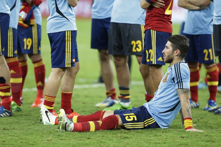 NEDERLAG. For mindre end et år siden brændte Sergio Ramos et straffespark, da Spanien tabte finalen i Confederations Cup til Brasilien. 