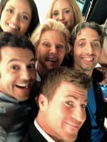 Selfie. 20 år efter den sidste episode af  'Mine glade 60'ere' blev sendt, har nogle af de medvirkende postet en selfie. Hvad laver de i dag? 