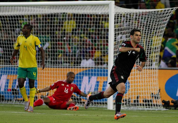 1-1. Da Rafael Marquez udlignede til 1-1 mod Sydafrika, sendte den daværende FC Barcelonaspiller værtsnationen på kurs mod en unik eliminering i den indledende runde. 