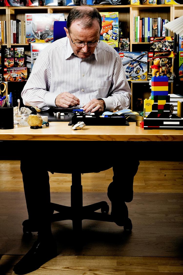 Investor. Det er blandt andet Lego-familien med Kjeld Kirk Kristiansen i spidsen, som skyder penge i projektet gennem sin bugnende pengetank, Kirkbi. 