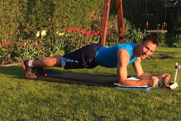 PLANKEN. Egentlig startede det med en vikingedyst for Tom Hoel fra Frederikssund. 
