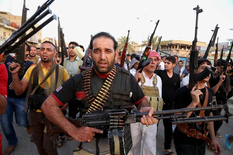 Oprør. Irakiske shiamuslimer har grebet til våben, efter Isis fremrykning. 