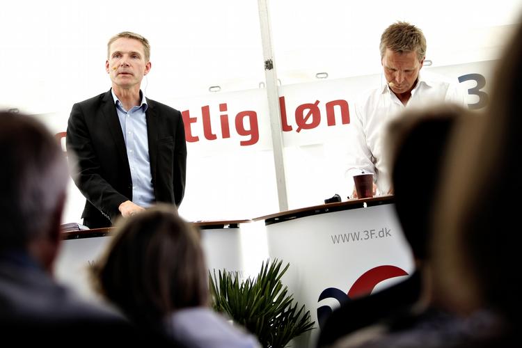Debat. 3F's forbundsformand Per Christensen havde i dag på Folkemødet på Bornholm inviteret Dansk Folkepartis formand, Kristian Thulesen Dahl, til debat i 3F-telt. 