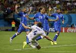 Nedtur. Steven Gerrard og England har ikke besejret Italien i snart 40 år. 