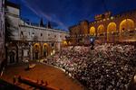 Guldæg. I 2003 førte en strejke til aflysning af festivalen i Avignon, hvilket var katastrofalt for amtet Vaucluse. Festivalen omsætter for godt 170 millioner kr. Foto: Christophe Raynaud de Lage/Festival d’Avignon 