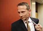 »Der er bevægelse hos regeringen. Men det, vi skal have testet nu, er, om der også er bevægelse nok til at vi kan nå hinanden«, siger Kristian Jensen. 