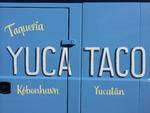 TACOS. Yuca Tacos serverer hjemmelavede tacos ud af siden på en gammel camper. 
