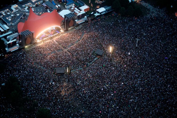 FESTIVAL. Tuborg udlodder to billetter til Roskilde Festival 2014. 