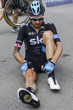 Exit. Wiggins var en tur i asfalten på 4. etape og har opgivet at fuldføre. 