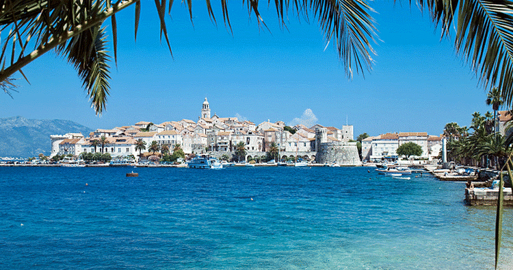 Paradis? Kroatien har en masse smukke strande, der endnu ikke er overrendt af turister. 