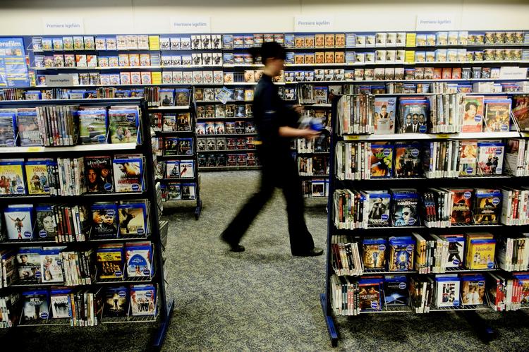 Ekstra. Blockbuster skal være et supplement til streamingtjenesterne, hvor man kan leje nye film og eksempelvis tredje sæson af 'Homeland', når man har set sæson 1 og 2 på Netflix og ikke kan vente på, at den næste bliver tilgængelig på streamingtjenesterne. 