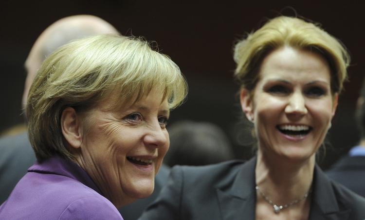 Dagsordenen for frokostmødet i dag mellem Angela Merkel og Helle Thorning-Schmidt er ikke kendt. Men meget tyder på, at der skal tales om topposter i EU. 