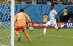pres. Englands Daniel Sturridge scorer mod Italien. 