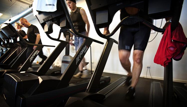 Skidt. Både hos Fitnessworld, Fitnessdk og Fresh Fitness fandt metroXpress såkaldte e-colibakterier på knap halvdelen af det testede udstyr. 