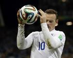 Ramt. Wayne Rooney scorede i aftes for første gang i sin tredje VM-turnering, men England er ifølge beregninger stort set ude af VM. 