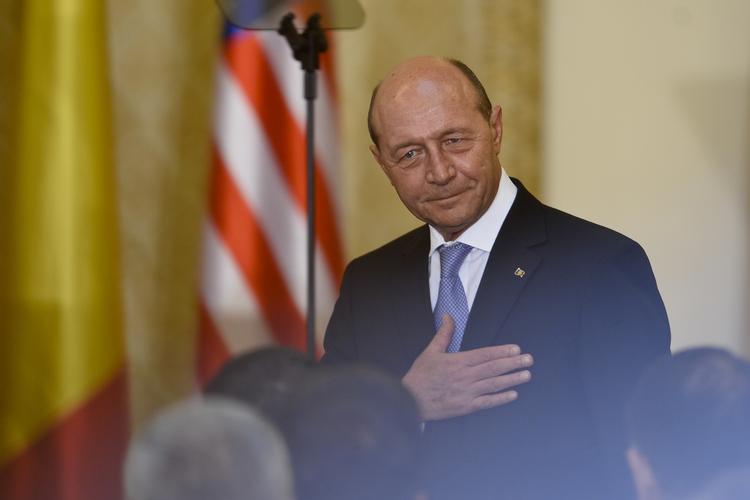 Brødre. Rumæniens præsident Traian Basescu, da han i maj havde besøg af den amerikanske vicepræsident Joe Biden,. Nu er Basescus bror fængslet i korruptionssag. 