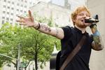 Solo. Ed Sheeran har ingen planer om at få sig et band. Han vil hellere være det bedste One Man Show i verden. 