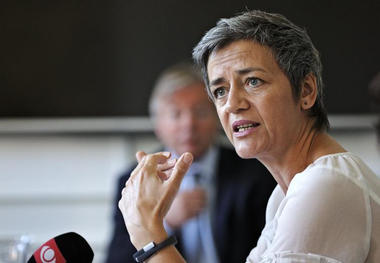 Håndværkerfradrag. I modsætning til de borgerlige partier ønsker indenrigs- og økonomiminister Margrethe Vestager (R) ikke at forlænge boligjobordningen, som hun fortæller aldrig har været tænkt som en permanent ændring. 
