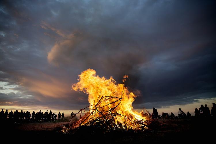 Midsommer. Sommertiden er vores lille forbrugerjetlag. 