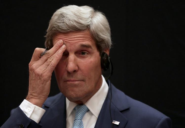 Krise. John Kerry er på rundrejse i Mellemøsten, hvor han i dag er landet i Irak. 