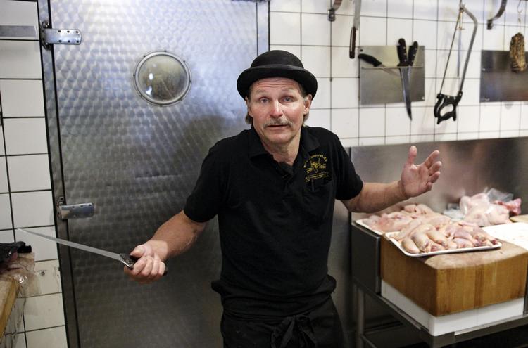 KAMPKLAR. Jens Slagter går i retten for at forsvare sig mod kæmpebøde. 