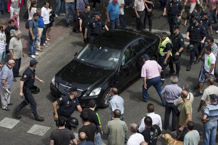 Protest. Appen Uber har medført vrede og strejker hos taxachauffører i adskillige lande som her i Madrid. 
