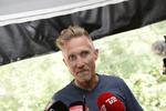 Tiltalt. Egentlig var der navneforbud i sagen om Brian Holm, men da rygterne begyndte at florere, stod den tidligere cykelrytter frem. 