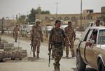 uro. Bevæbnede sunnimuslimske militsfolk, der i folkemunde går under navnet 'Iraks sønner', har allieret sig med USA og sikkerhedsstyrkerne i Irak i kampen for at skabe stabiitet og sikkerhed i det nordlige Irak, hvor den islamistiske oprørsbevægelse Isis har taget magten i en stribe byer. 
