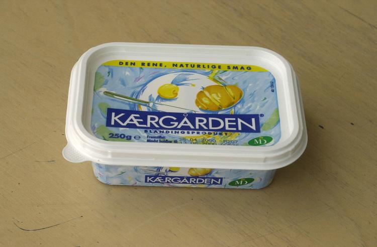 mærkevare. Der er for svag konkurrence på produkter som Arlas Kærgården, mener Konkurrence- og Forbrugerstyrelsen. Her er det en Kærgården fra dengang, pakken indeholdt 250 gram. Det har Arla siden reduceret til 200 gram. 