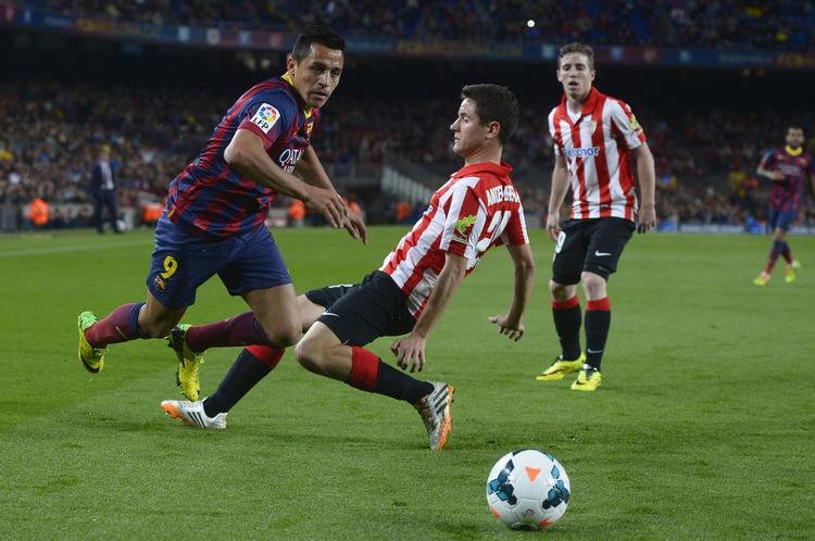 skifte. Ander Herrera (midt) er på vej til engelsk fodbold efter at have købt sig fri fra Athletic Bilbao. 