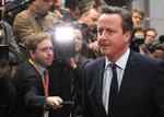 NEJ. David Cameron står fats på sit. Han mener ikke, at Juncker skal være EU's kommissionsformand. 