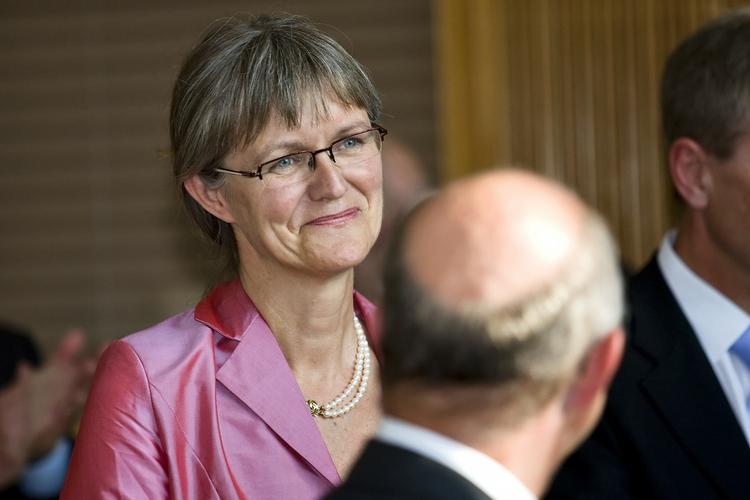 PROFESSOR. Nina Smith skal bruge halvandet år på at optimere alle afkroge af dagpengesystemer for regeringen. 
