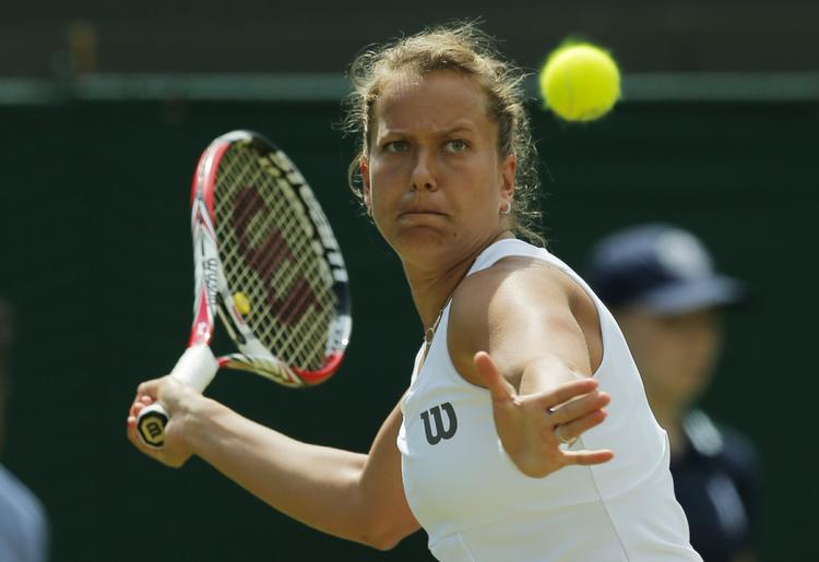 VIDERE. For første gang nogen sinde er den 28-årige tjekke Barbora Zahlavova Strycova i ottendedelsfinalen i Wimbledon, hvor hun skal møde Caroline Wozniacki. 