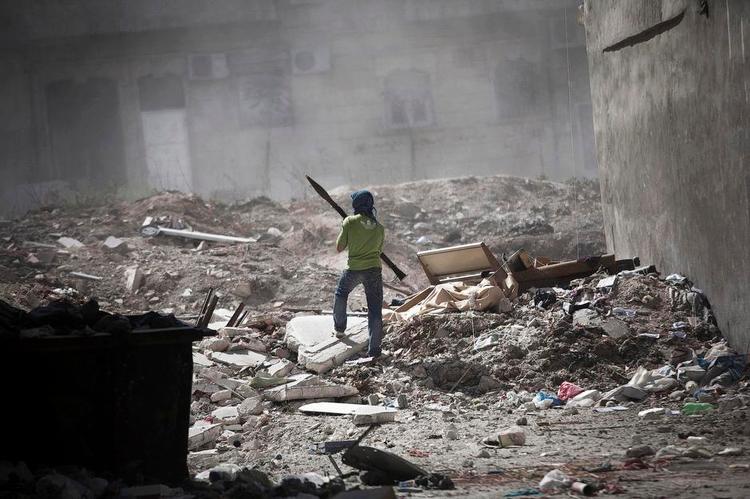 Frakobling. En af de farlige effekter af krigen kan ifølge psykolog Preben Berthelsen være, at man reagerer med »moralsk frakobling« og mister noget af sin bremse i forhold til at begå vold. 