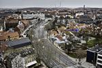HELING. Nu skal Odense 'samles' igen, når Thomas B. Thriges Gade, der deler byen i to, lukkes for biltrafik og omdannes til grønne torve og boligområde. 