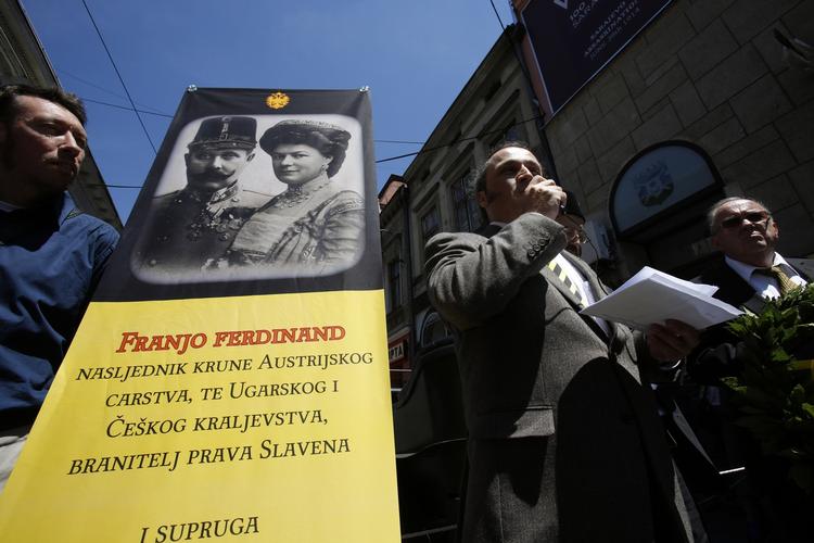 Årsdag. Sarajevo markerede i dag100-års-dagen for skuddet i Sarajevo den 28. juni 1914, hvor Første Verdenskrig blev udløst med drabet på arvingen til den østrig-ungarske trone, Franz Ferdinand. 