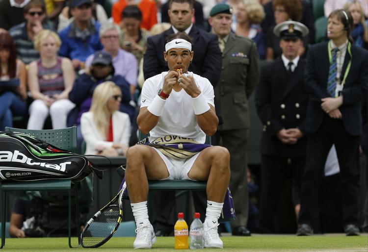 chokstart. Rafael Nadal skulle lige finde tilbage i kampen efter at have tabt første sæt til Mikhail Kukushkin. 