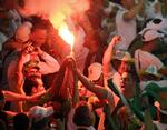 Algeriet har fået en bøde, efter fans antændte fyrværkeri i kampen mod Rusland. 