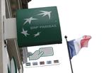 Bøde. Den franske storbank BNP Paribas har mandag erkendt sig skyldig i at have omgået amerikanske sanktioner imod lande som Iran og Sudan igennem en årrække. 