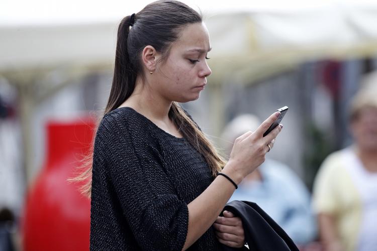 småt. Hastigheden bliver ikke det eneste problem for de mobile brugere i starten. Mange offentlige hjemmesider er ikke indrettet på at blive vist på små skærme. 