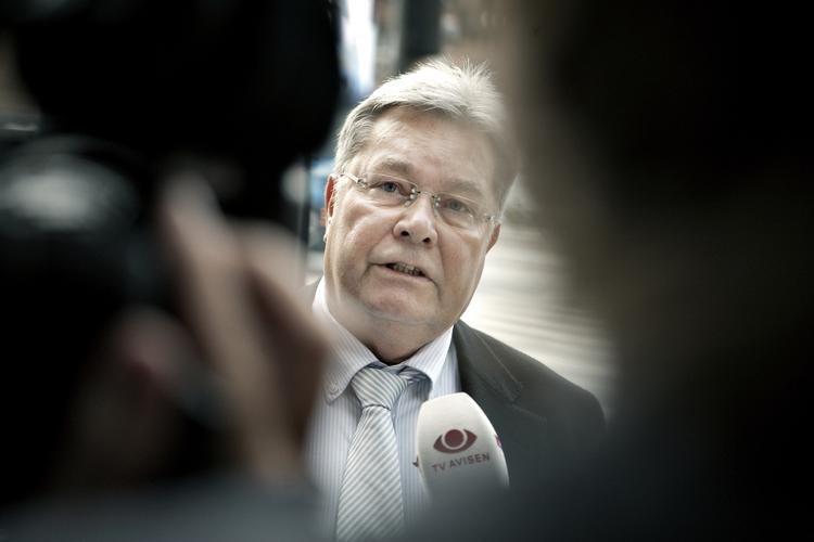 Vred. Forsvarsadvokat Torben Koch er ikke tilfreds med, at han ikke må repræsentere flere betjente i samme sag. 