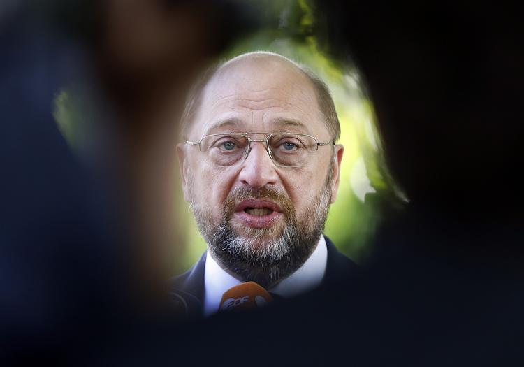 trøstpræmie. Den tyske socialdemokrat Martin Schulz fortsætter som formand for Europaparlamentet. (arkiv) 