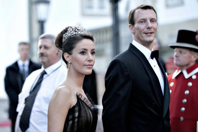 Vemod. »Det har været en vanskelig beslutning at afhænde Schackenborg«, siger prins Joachim, der efter mere end 20 år i Møgeltønder flytter familien med til københavnsområdet. 