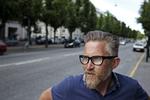 Tiltalt. Brian Holm nægter sig skyldig i blufærdighedskrænkelse mod en syv-årig pige. 