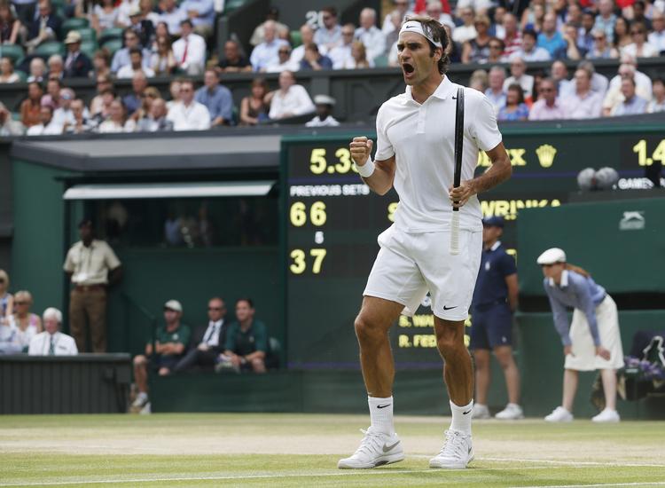 rutineret. Roger Federer er for niende gang i semifinalen ved Wimbledon. 