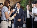 Optøning. Japan vil fjerne en del af landets sanktioner mod Nordkorea, siger ministerpræsident Shinzo Abe. 